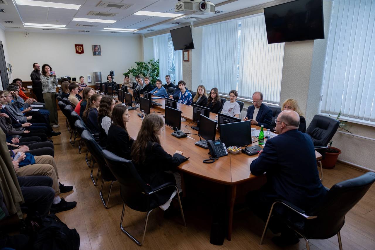 разговор ректора с отличниками